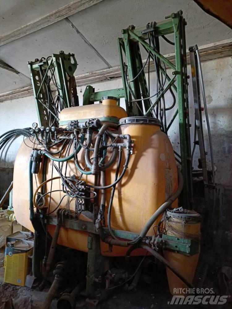 Amazone UF 1200 Montirane prskalice
