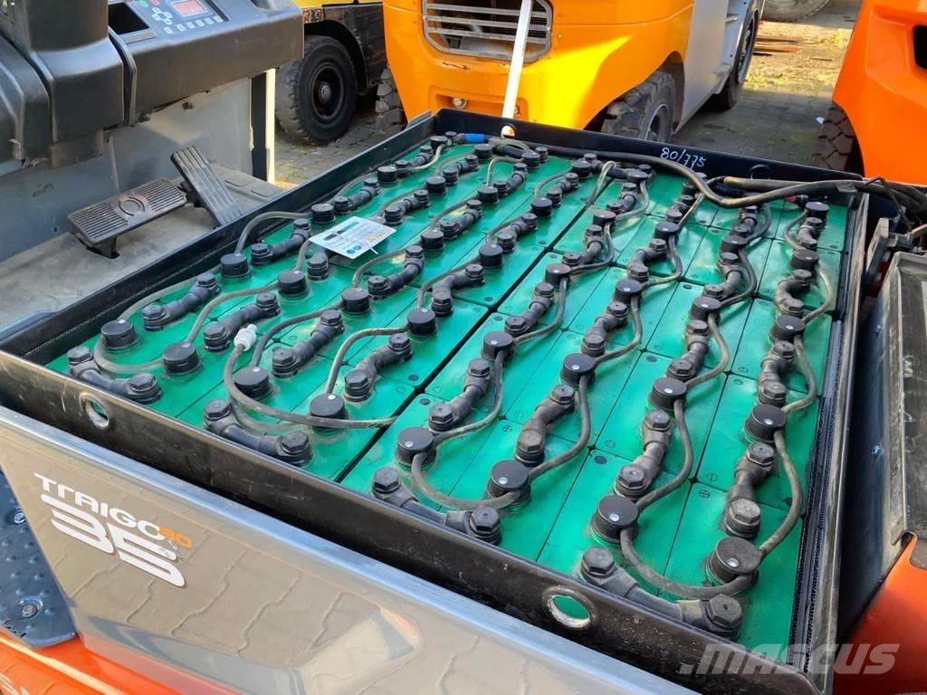 Toyota 8FBMT35 Električni viljuškari