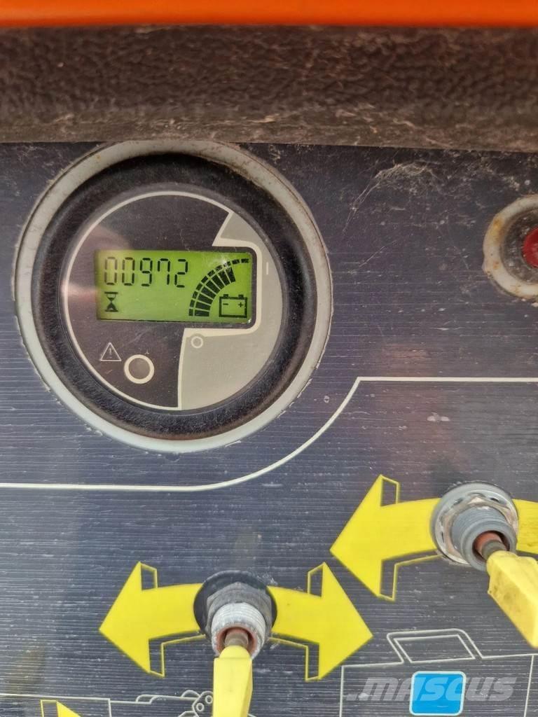 JLG E300AJP Zglobne podizne platforme