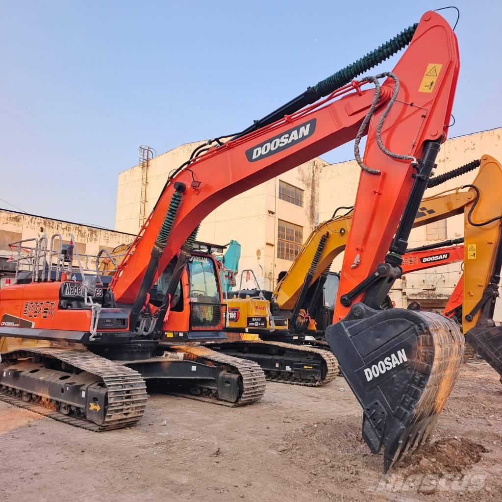 Doosan DX 300LC-9C Bageri guseničari