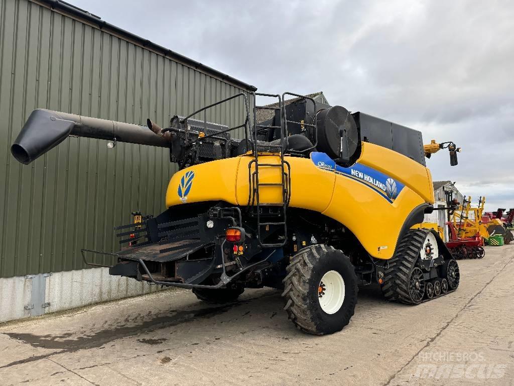 New Holland CR 9090 Kombajni