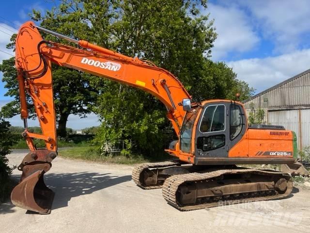 Doosan DX 225 LC Bageri guseničari