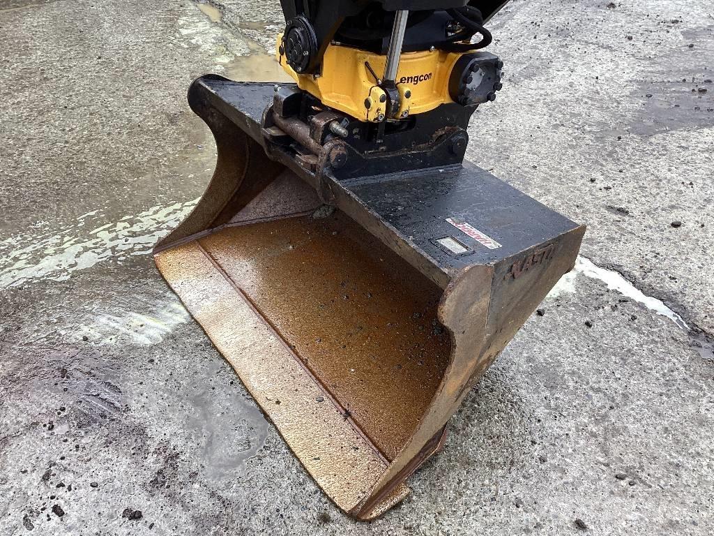 Hitachi ZX85US-6 Midi bageri 7t – 12t