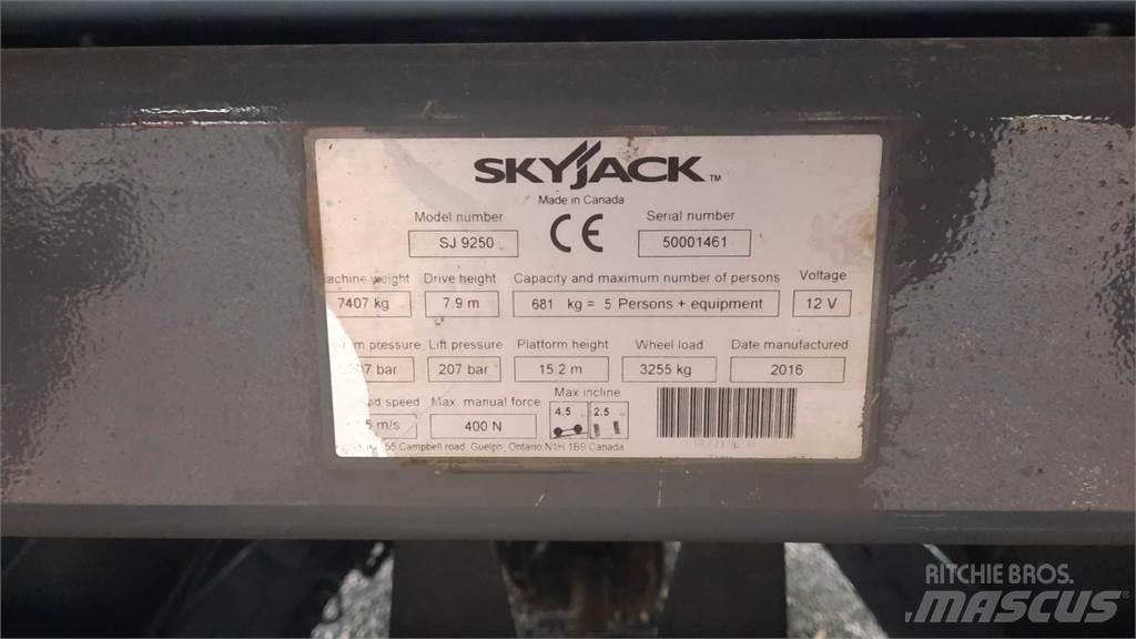 SkyJack 9250RT Makazaste platforme