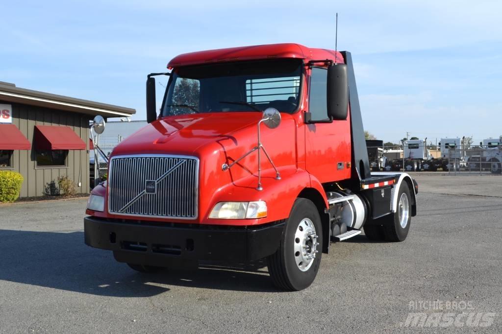 Volvo VNM 42 T200 Tegljači