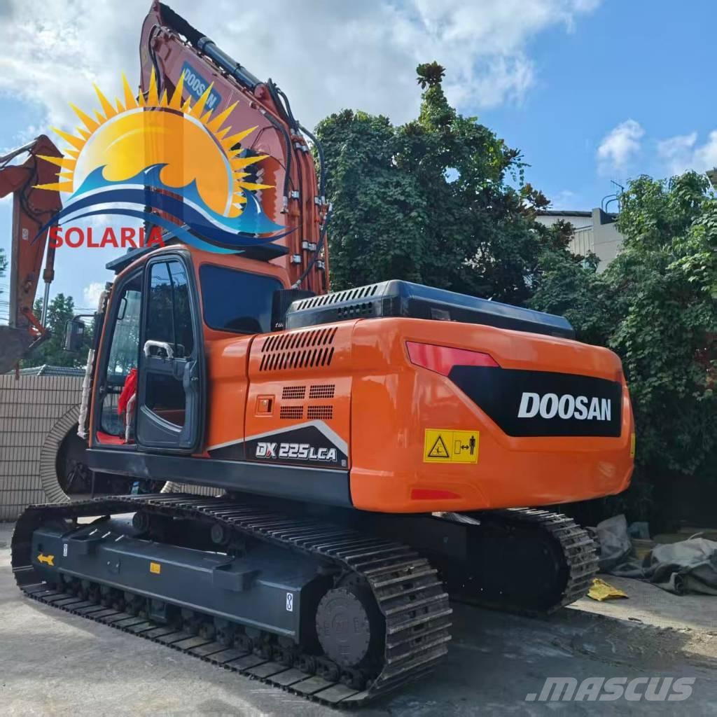 Doosan DX 225 LCA Bageri guseničari