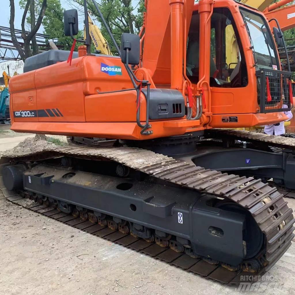 Doosan dx300 Bageri guseničari