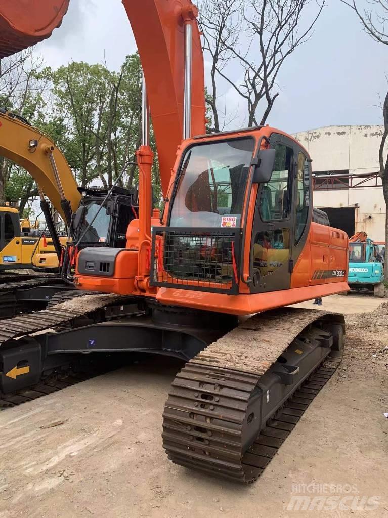 Doosan dx300 Bageri guseničari
