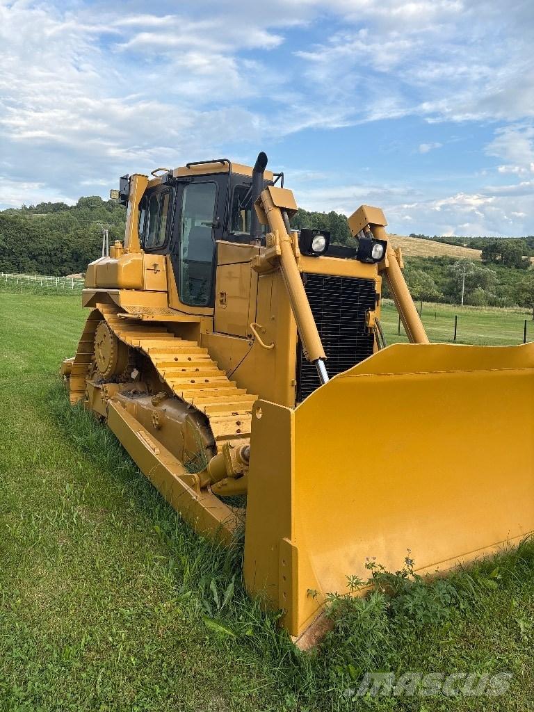 CAT D 6 R II Buldožeri guseničari