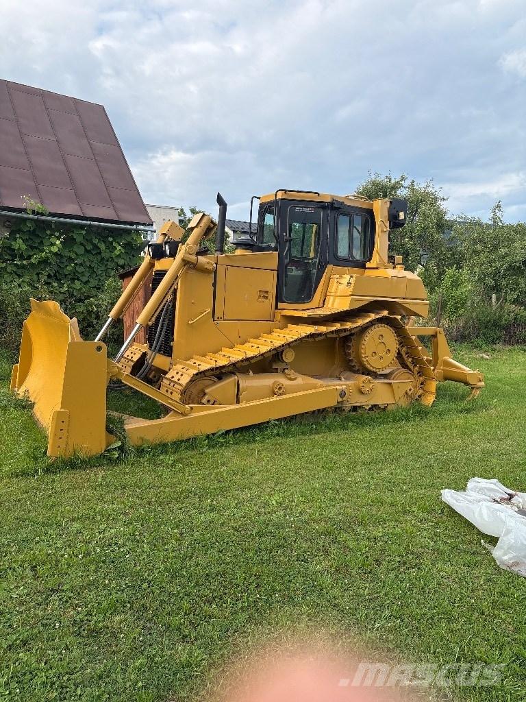 CAT D 6 R II Buldožeri guseničari