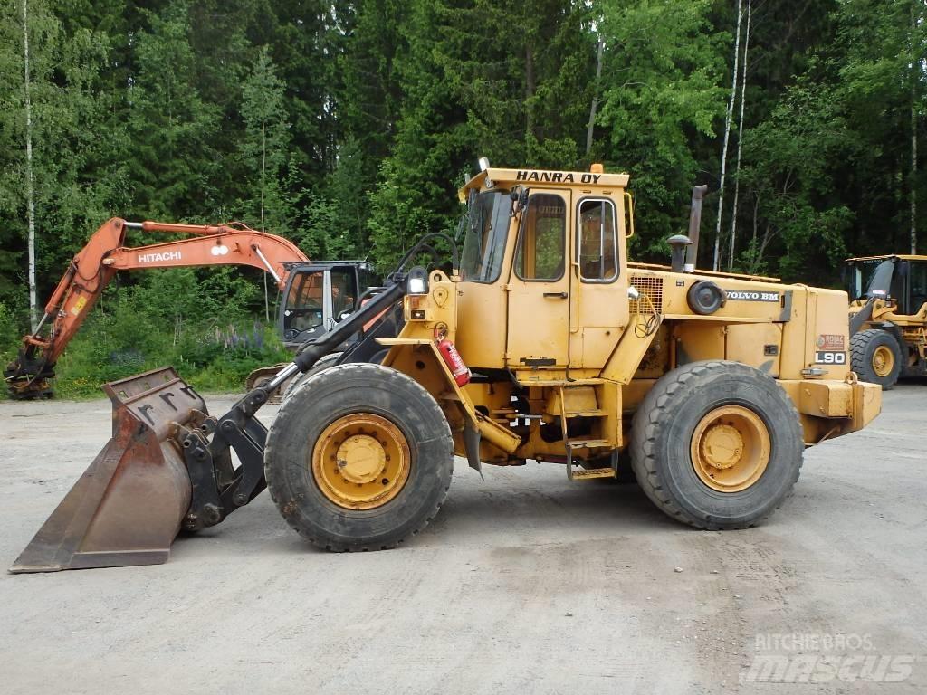Volvo BM L 90 Utovarivači na točkove