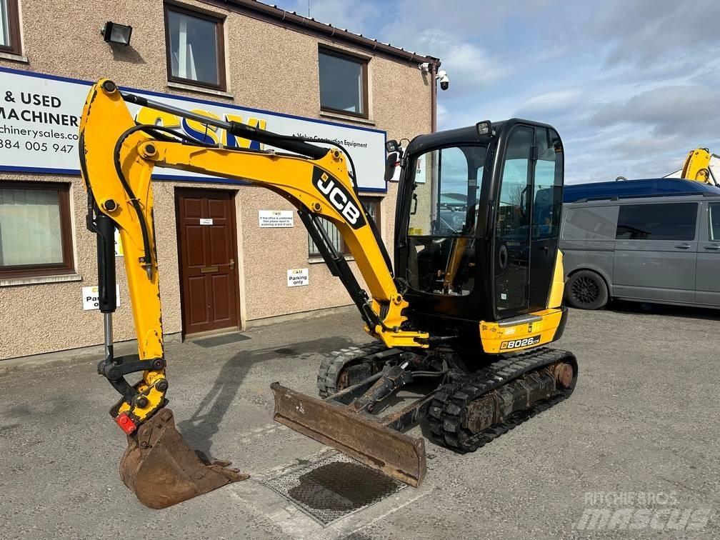 JCB 8026 CTS Mini bageri < 7t