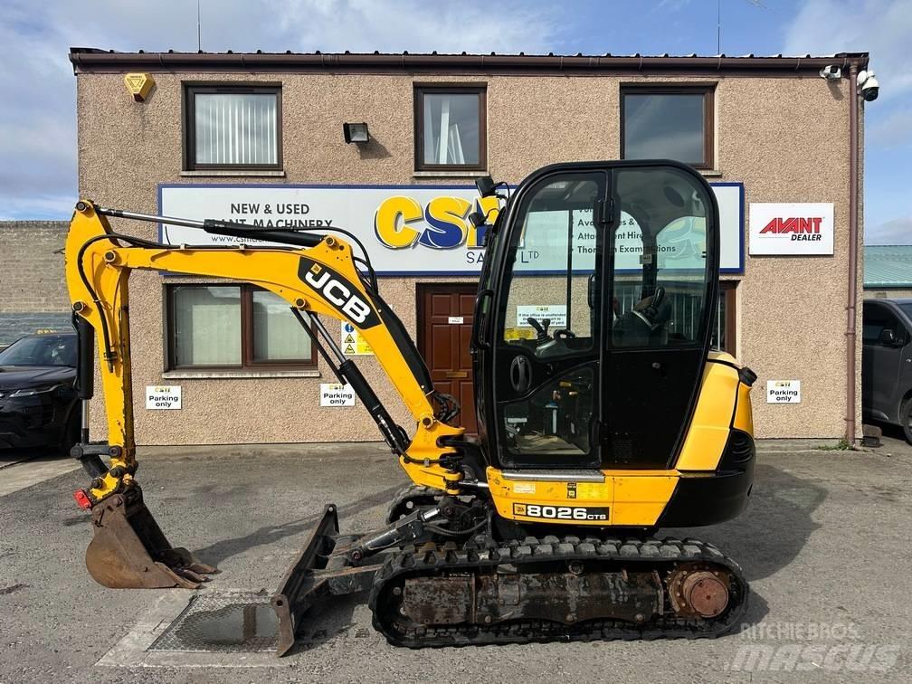 JCB 8026 CTS Mini bageri < 7t