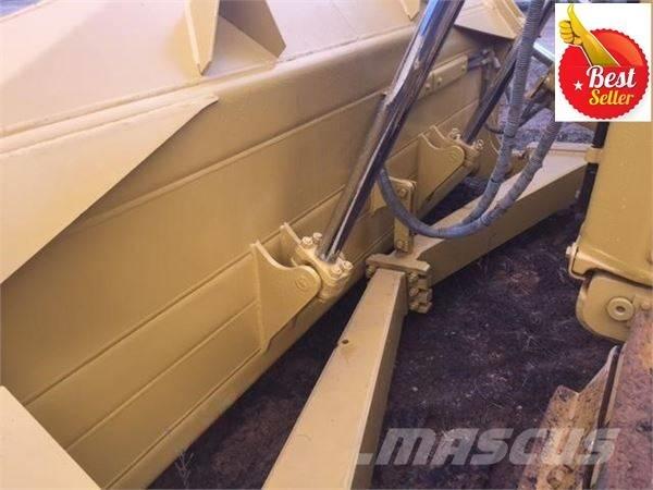 CAT D 6 R Buldožeri guseničari