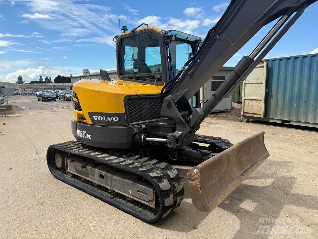 Volvo ECR 88 D Midi bageri 7t – 12t