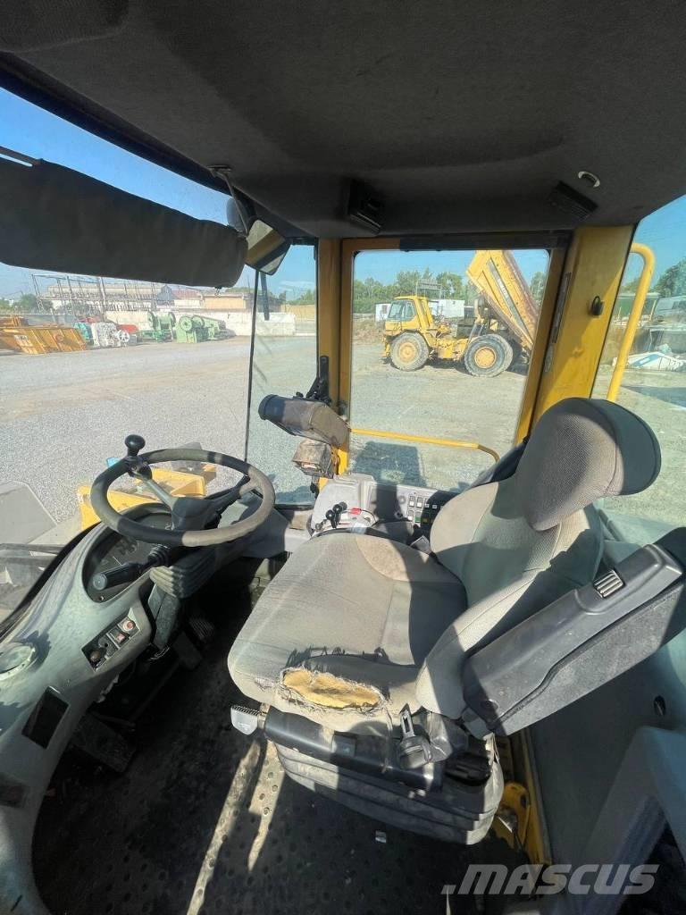 Volvo L 120 E Utovarivači na točkove