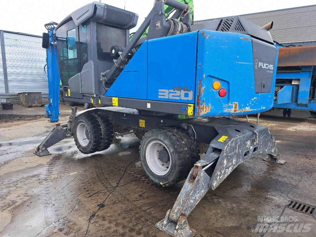 Fuchs MHL320F Bageri za prenos primarnih/sekundarnih sirovina