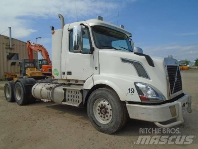Volvo VNL Tegljači