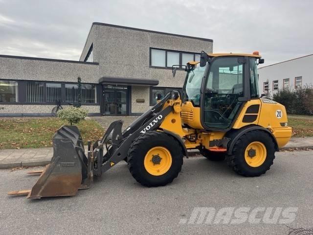 Volvo L 25 F Utovarivači na točkove