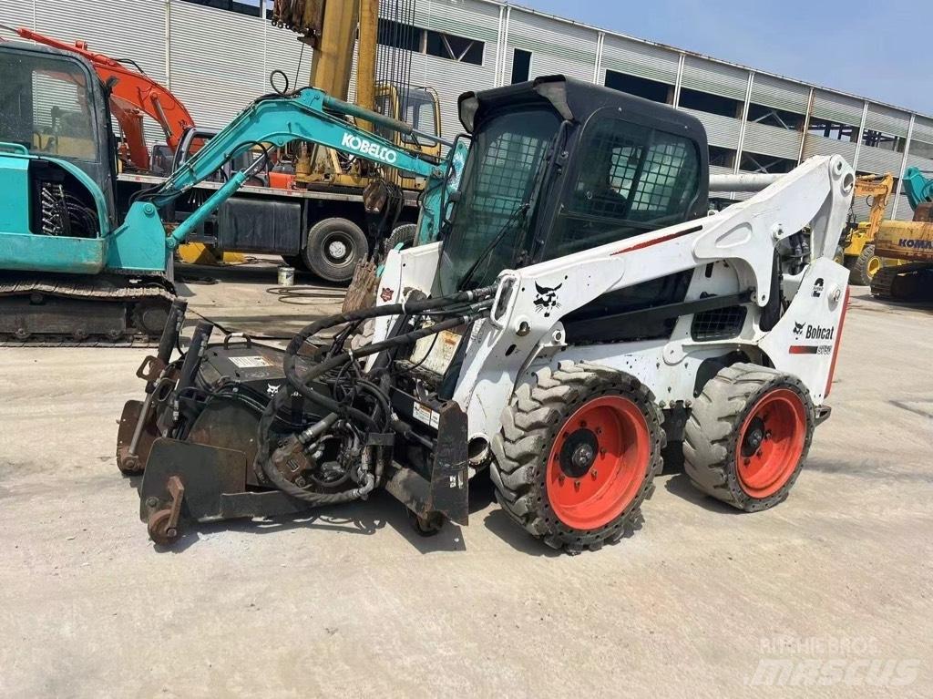 Bobcat S 750 Skid steer mini utovarivači