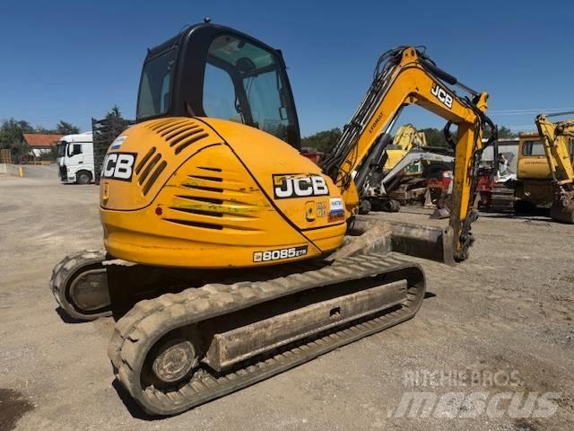 JCB 8085 Midi bageri 7t – 12t