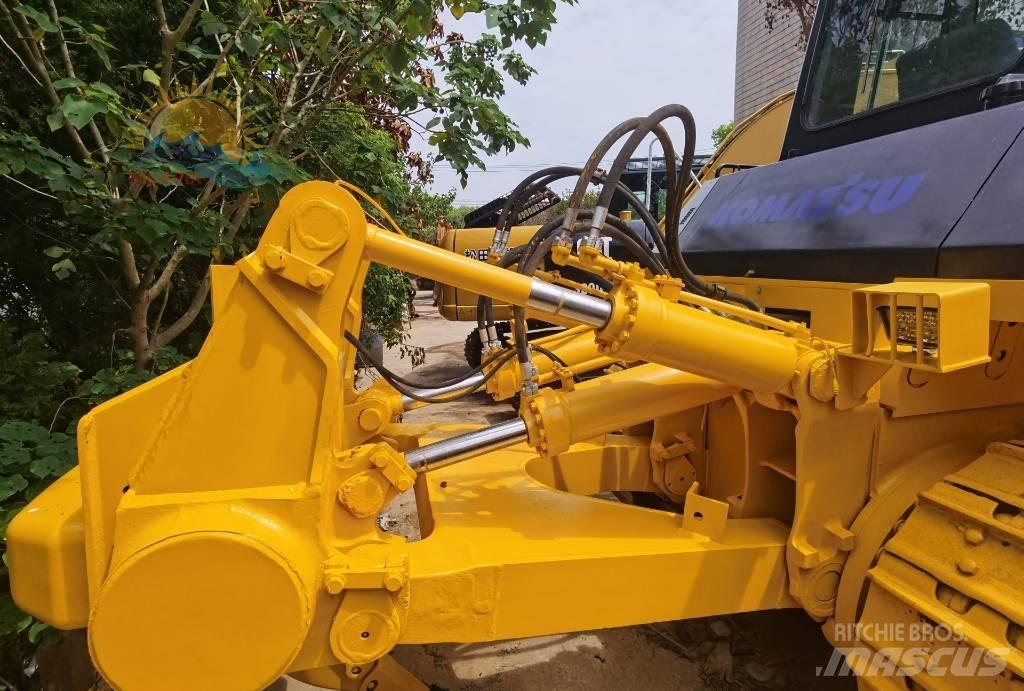 Komatsu D 155 AX Buldožeri guseničari