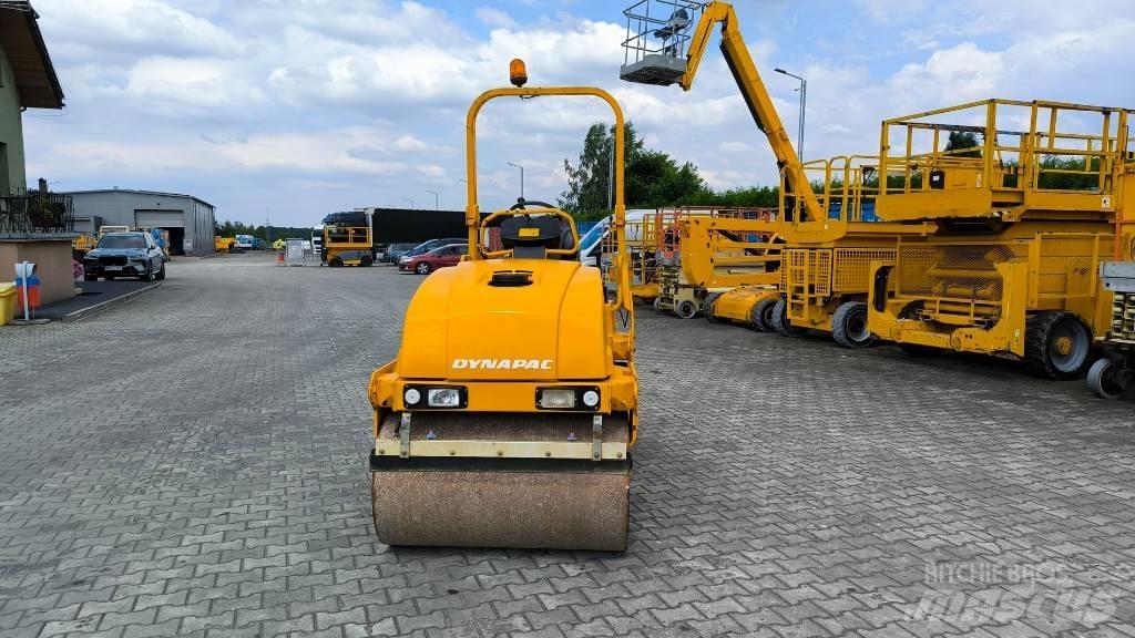 Dynapac CC 1200 Valjci sa duplim bubnjem