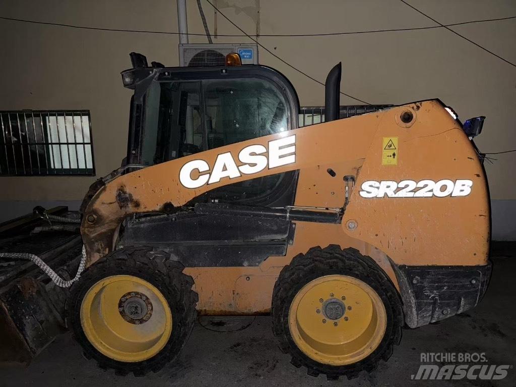 CASE SR 220B Skid steer mini utovarivači