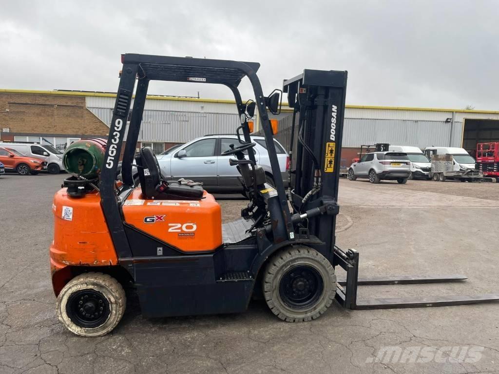 Doosan G 20 Plinski viljuškari