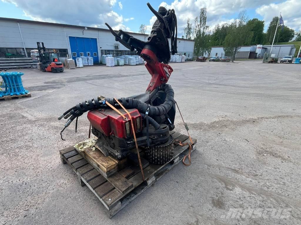 Komatsu S92 Glave za kombajne