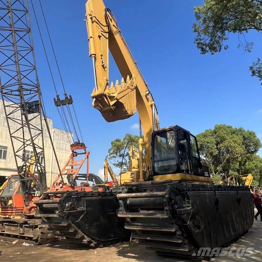 CAT 320 C Polovni amfibijski bageri