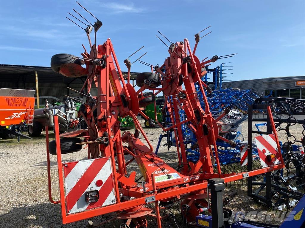 Kuhn GF8702 Okretači i sakupljači sena