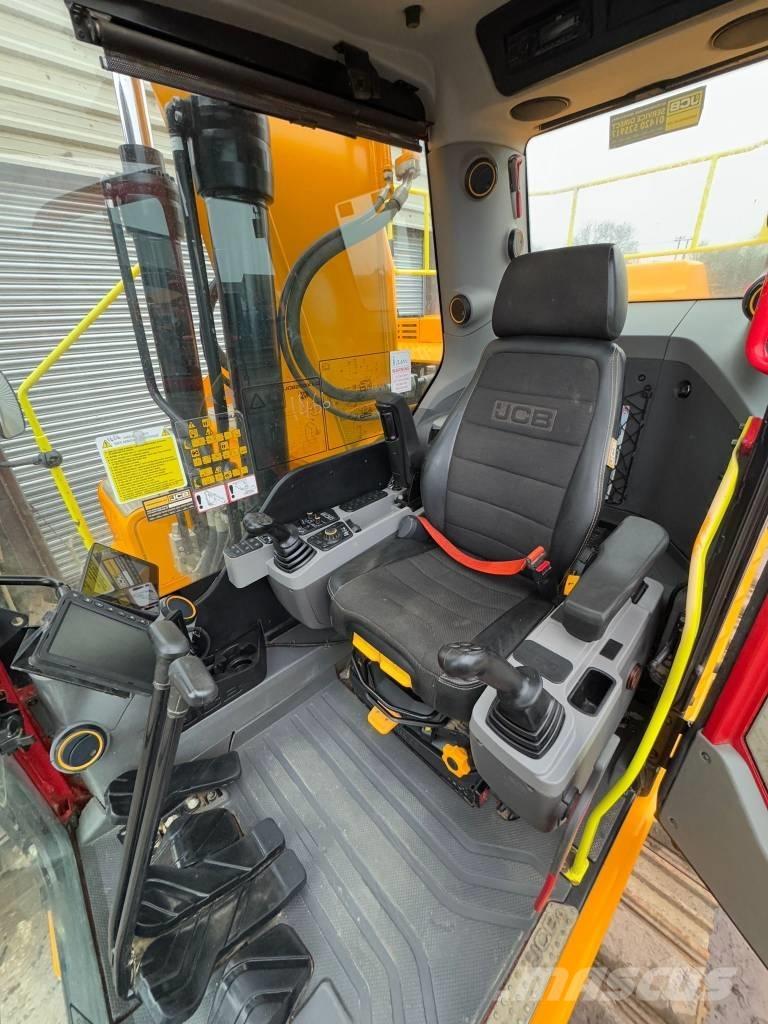 JCB 220X LC Bageri guseničari