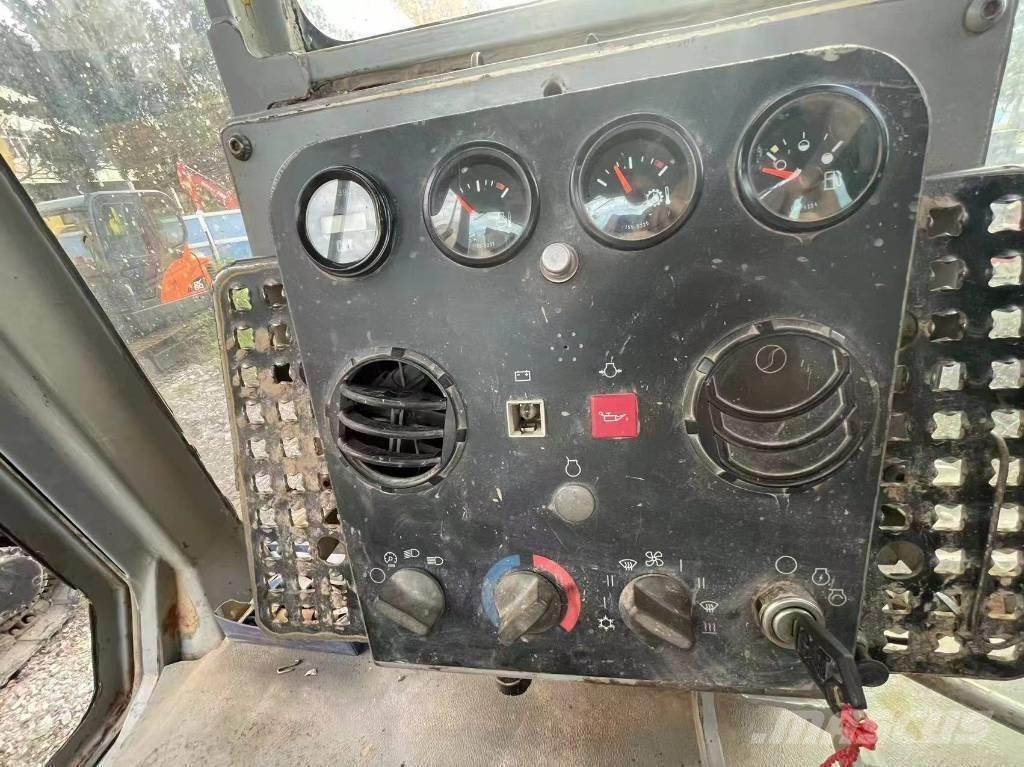 CAT D6G2 XL Buldožeri guseničari