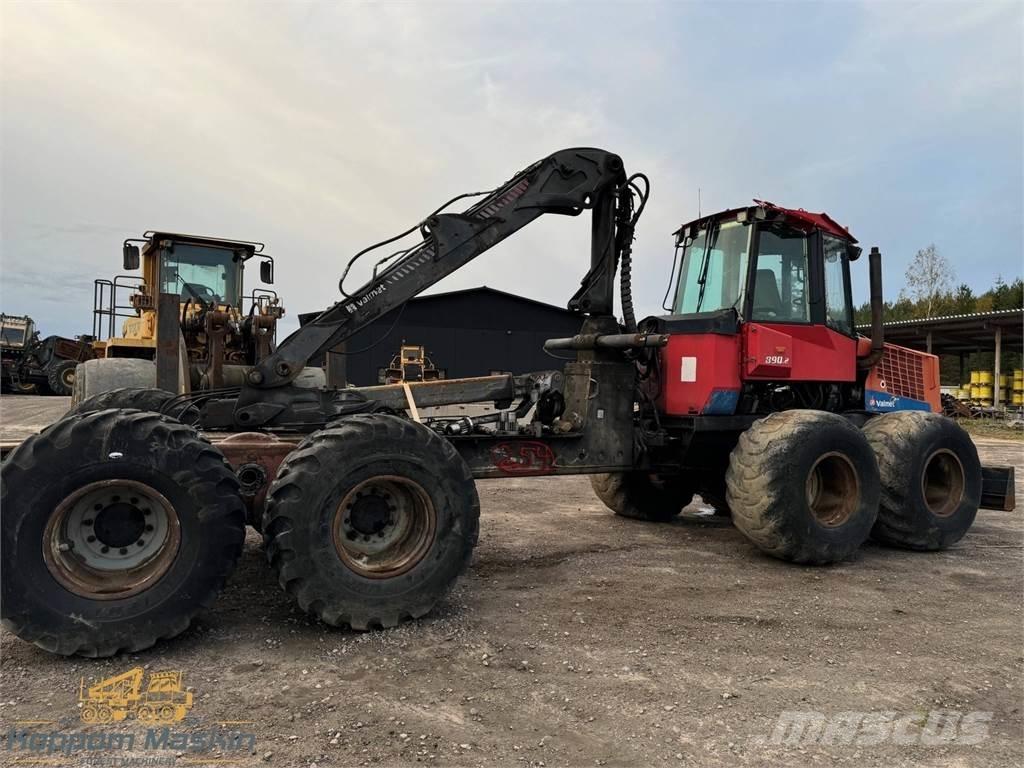 Valmet 890.2 Forvarderi