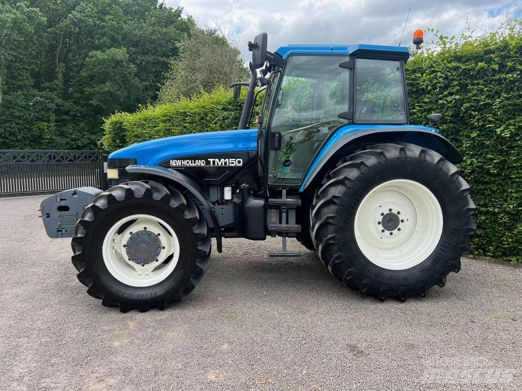 New Holland TM 150 Traktori