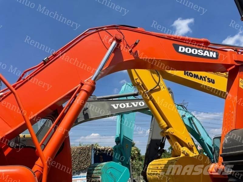 Doosan DH 300 LC-7 Bageri guseničari