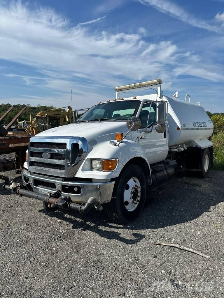 Ford F 750 XL SD Kamioni za vodu