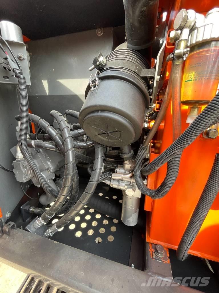 Hitachi ZX 70 Midi bageri 7t – 12t