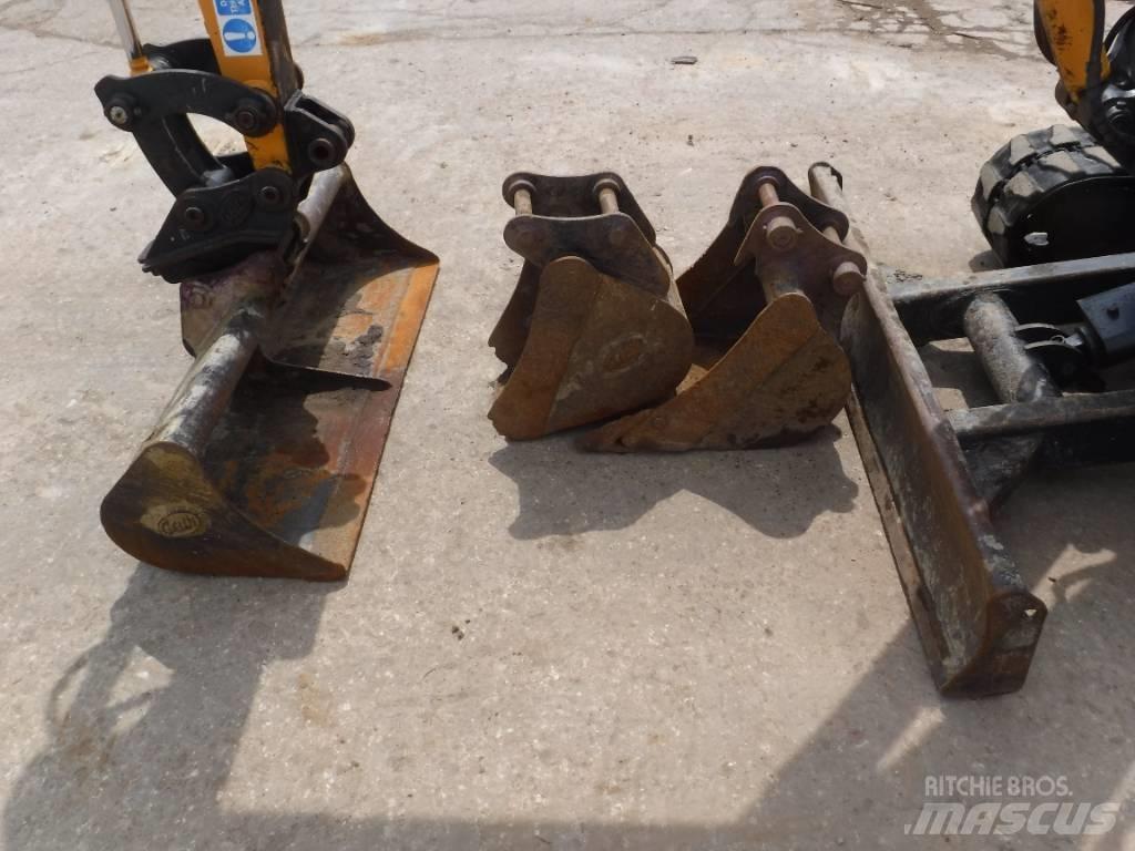 Hyundai Robex 27 Z-9 Mini bageri < 7t