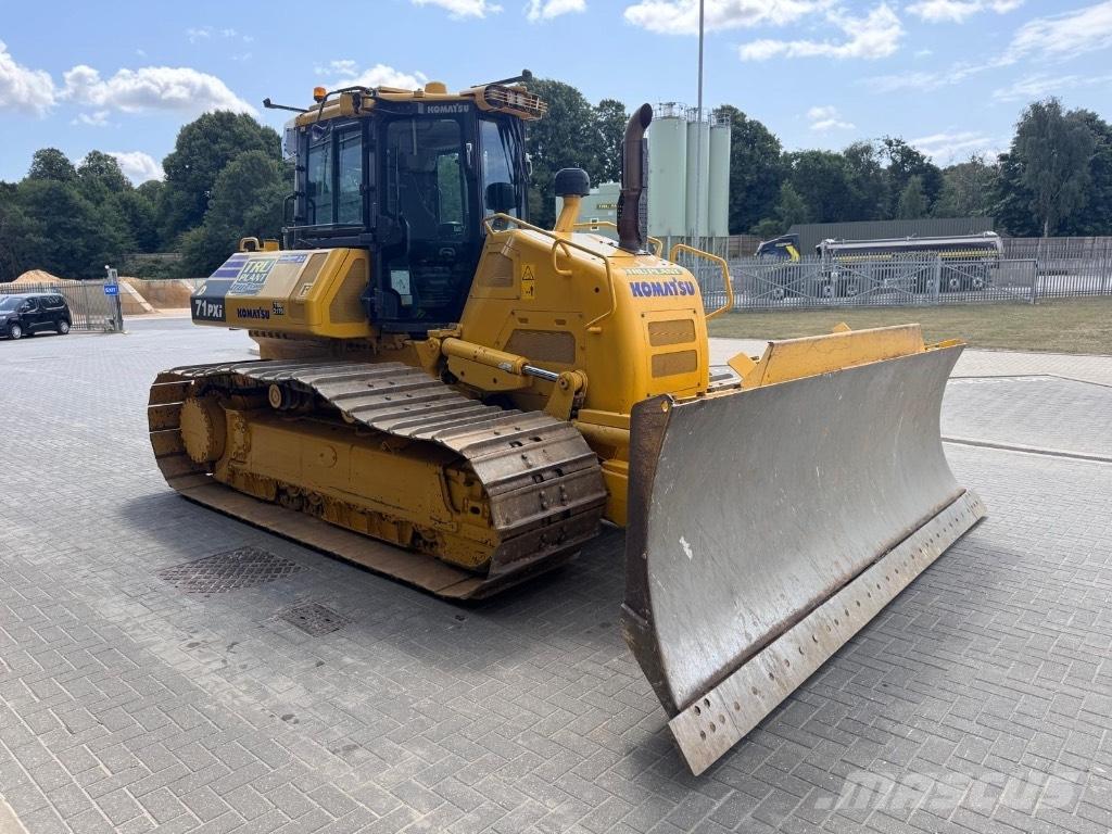 Komatsu D 71P Xi Buldožeri guseničari