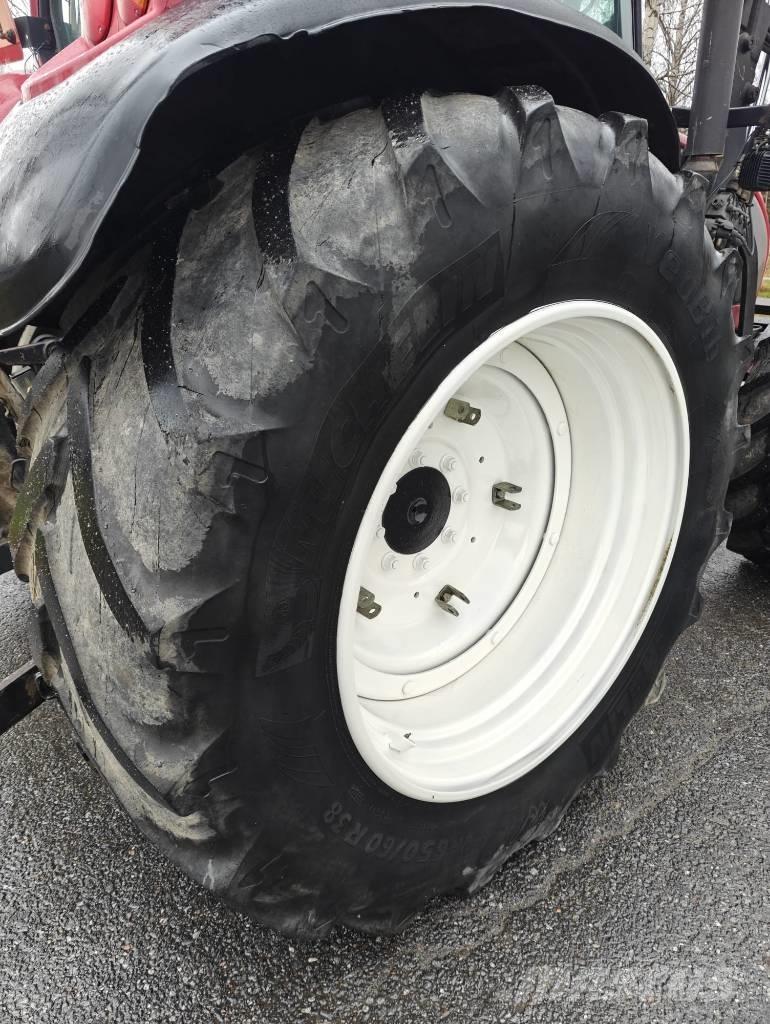 Valtra C 150 Traktori