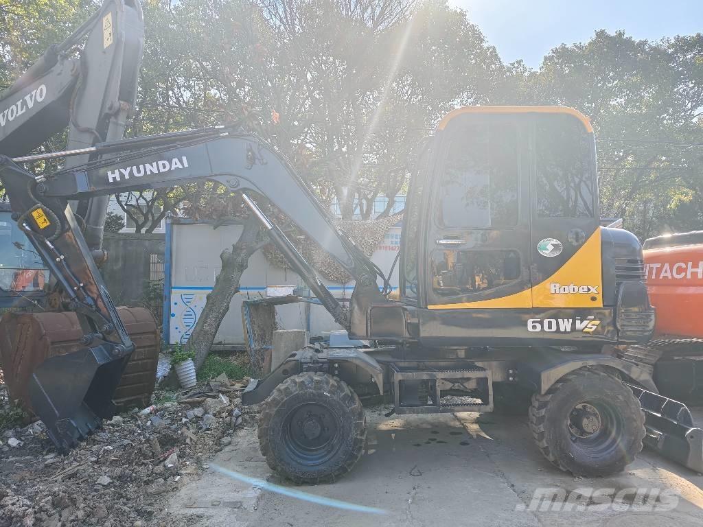 Hyundai 60 W VS Mini bageri < 7t