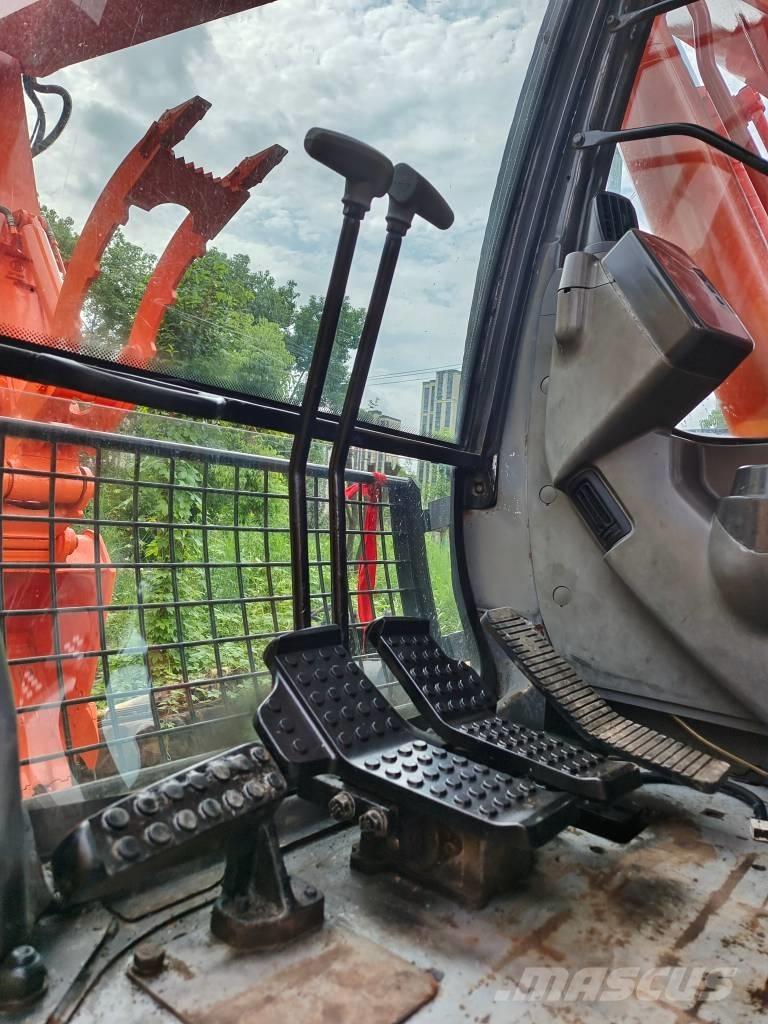 Hitachi EX 200-1 Bageri guseničari