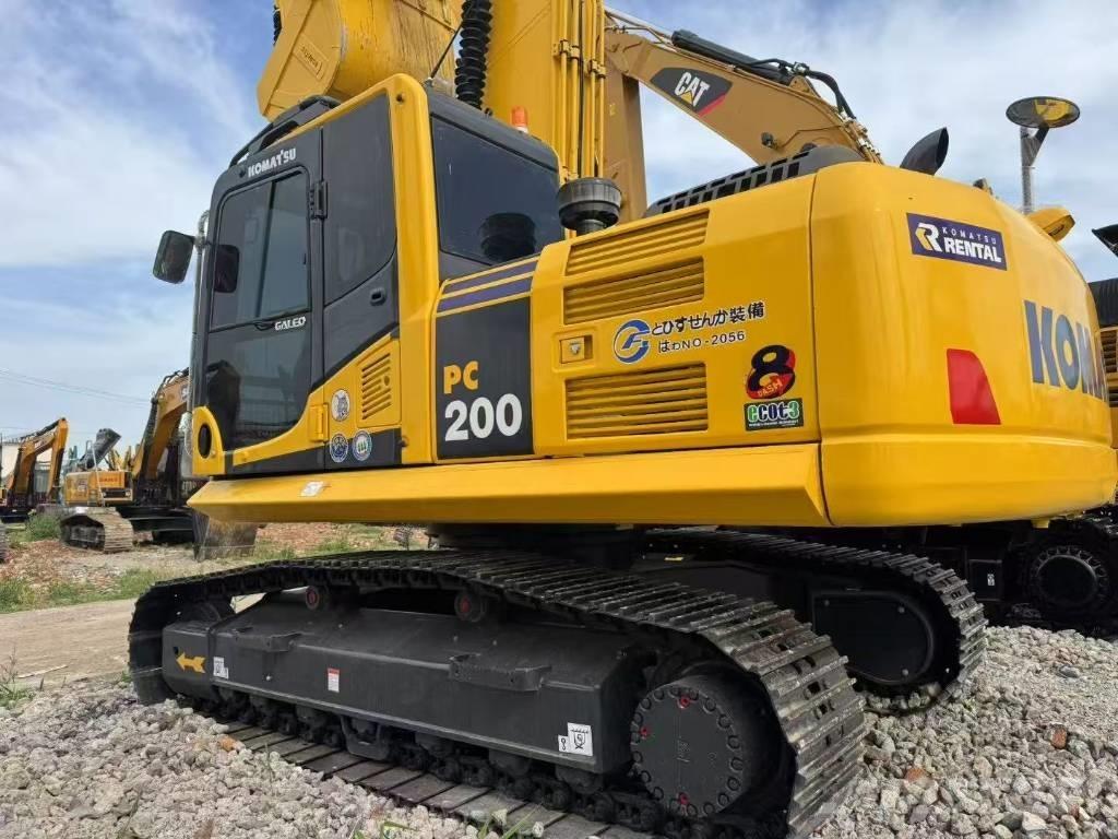 Komatsu 200-8 Bageri guseničari