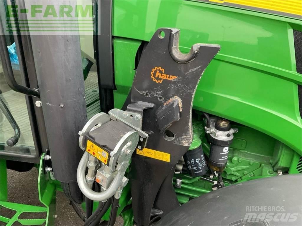 John Deere 5115 M Traktori