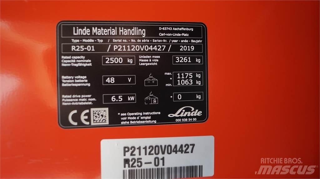Linde R25 Viljuškari sa pomičnim stupom