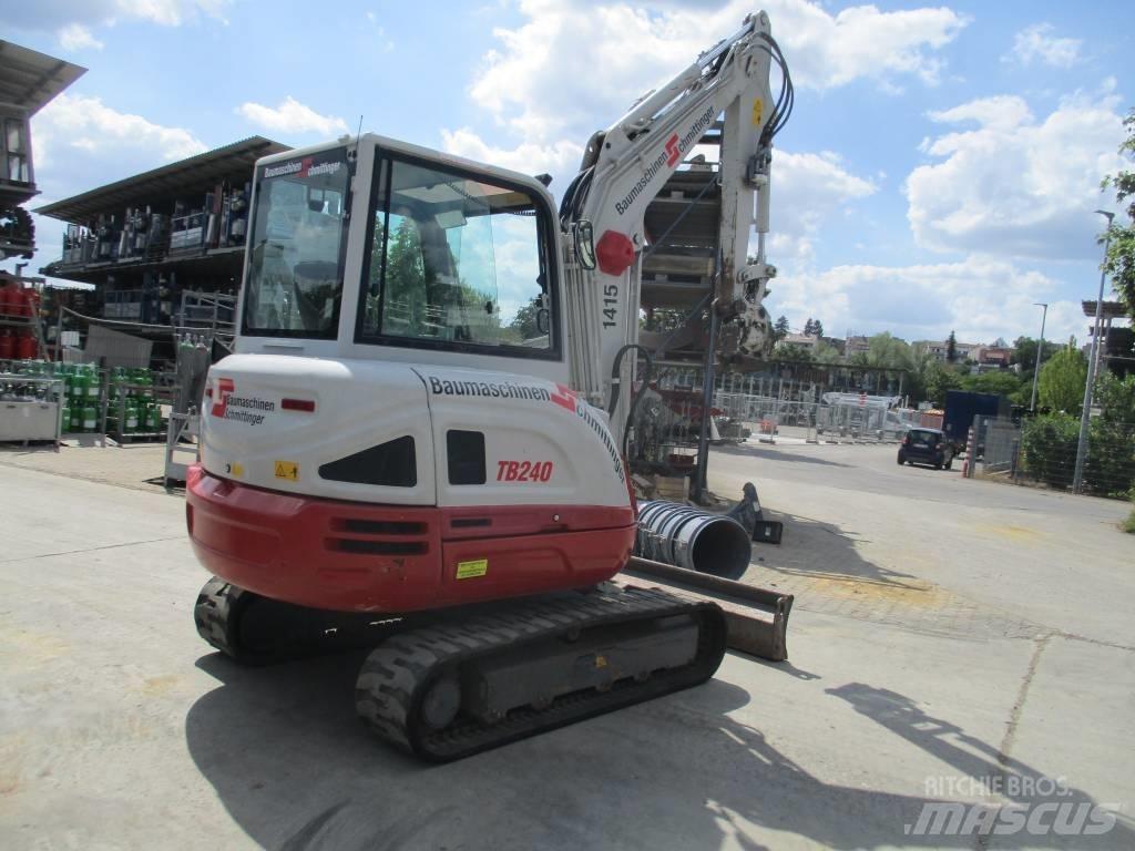 Takeuchi TB240 Mini bageri < 7t
