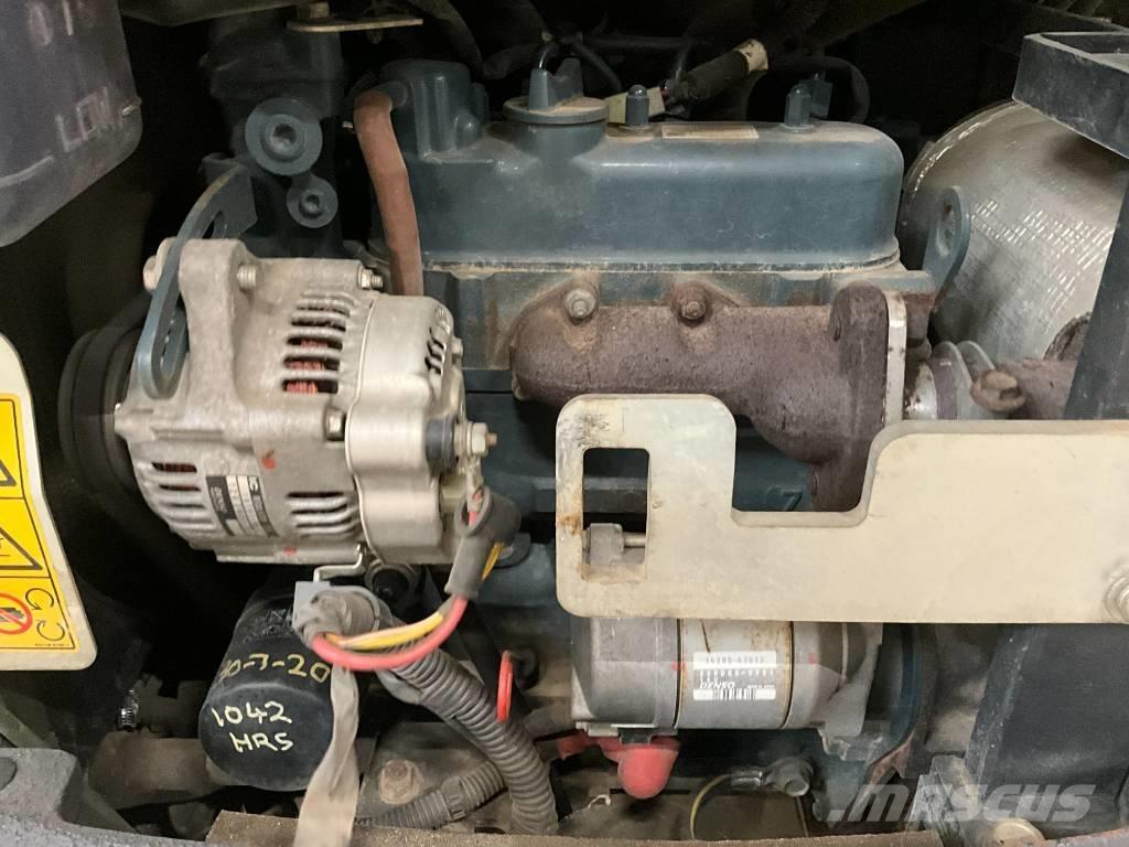 Kubota KX 015-4 Mini bageri < 7t