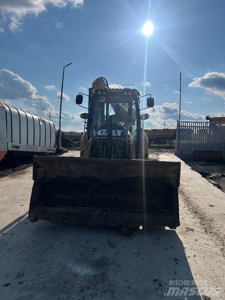 CAT 422 E Rovokopači